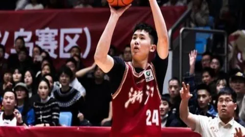 大年初七英超解析：埃弗顿对曼联专家质合前区十码推荐